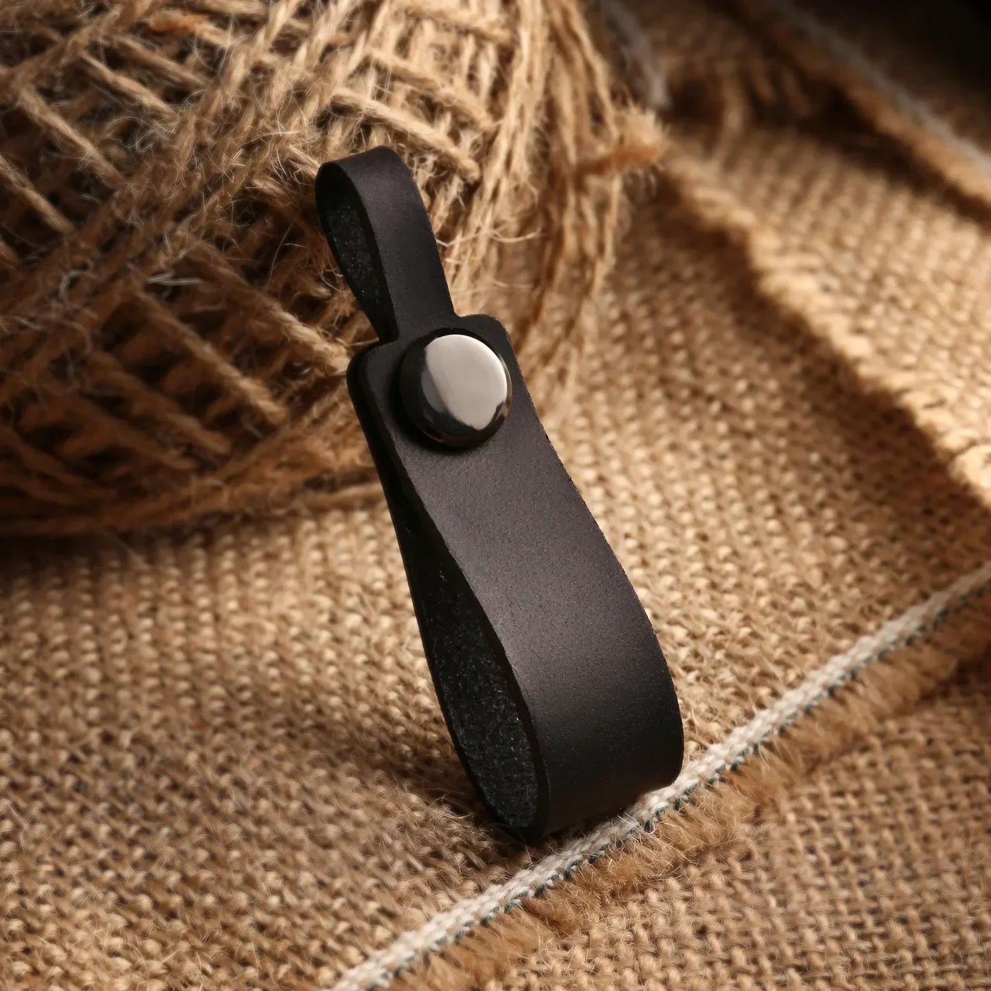 Cowhide Genuine Leather Custom LOGO Keychain Vintage Car Keyring Dermis Personalize Laser Engrave Name Key Chain for Men Women