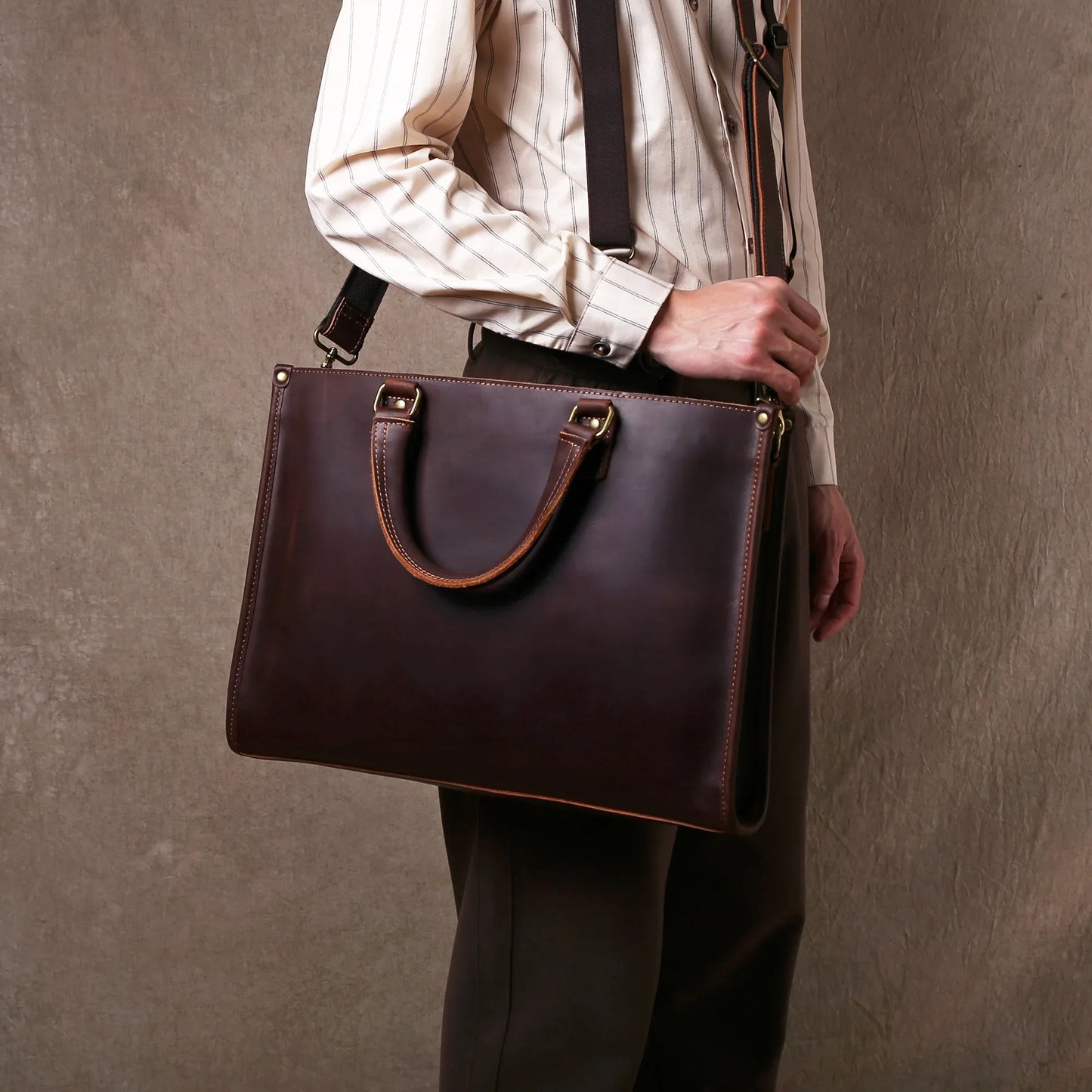 Original Ultra-High Quality Men's Leather Hand Bag