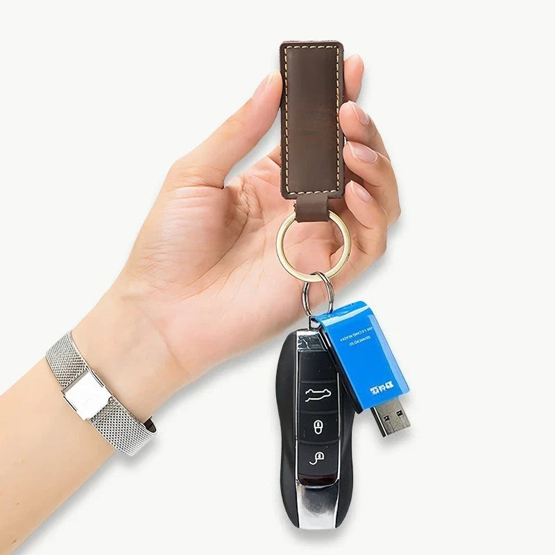 Custom LOGO Genuine Leather Cowhide Keychain Laser Engrave TEXT NAME Personalized Key Chain Vintage Key Tag for Women Men Gift