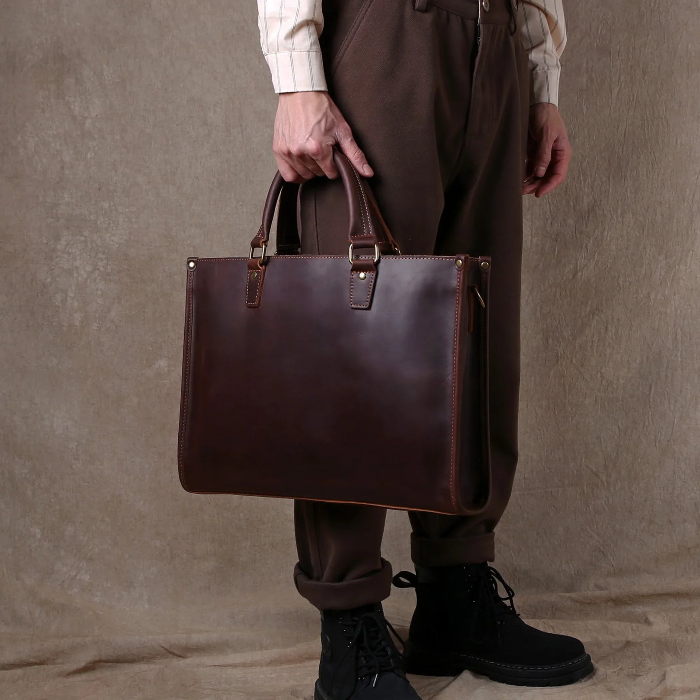 Original Ultra-High Quality Men's Leather Hand Bag