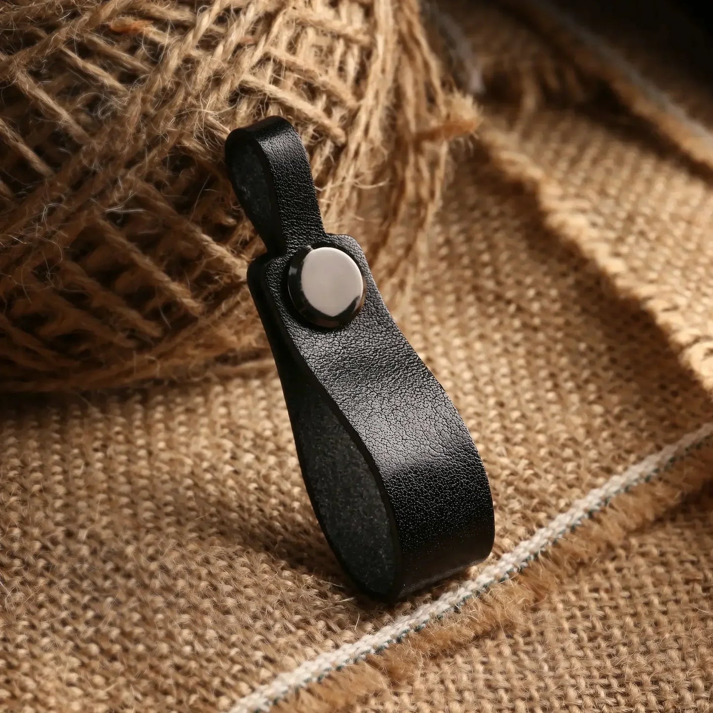 Cowhide Genuine Leather Custom LOGO Keychain Vintage Car Keyring Dermis Personalize Laser Engrave Name Key Chain for Men Women